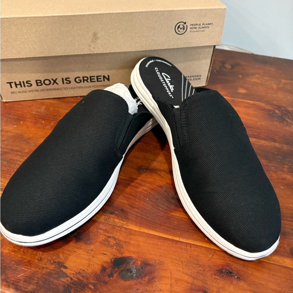 Clarks Breeze Shore women's mules size 9 nib